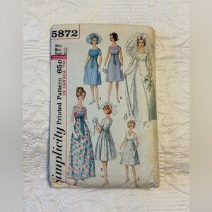 Vintage Simplicity 5872 Wedding Dress & Bridal Pattern - used, cut
